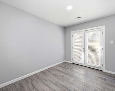 22715 Braken Manor Lane - Photo Thumbnail 9