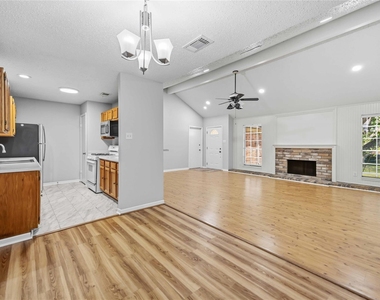 22715 Braken Manor Lane - Photo Thumbnail 7