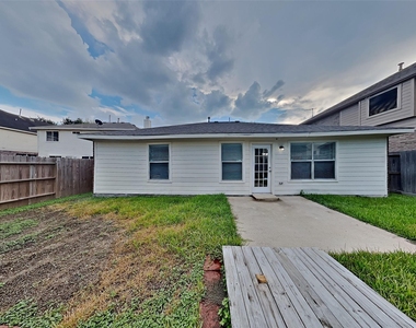 19110 Hayden Wood Drive - Photo Thumbnail 16