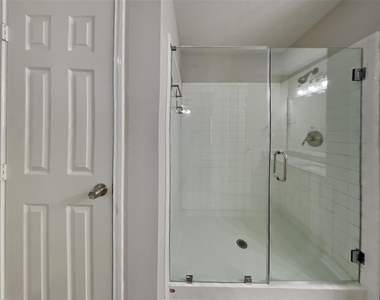 19110 Hayden Wood Drive - Photo Thumbnail 9
