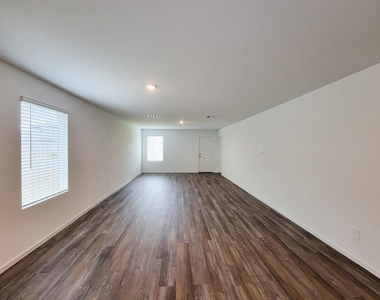 14316 Leafy Willow Drive - Photo Thumbnail 12
