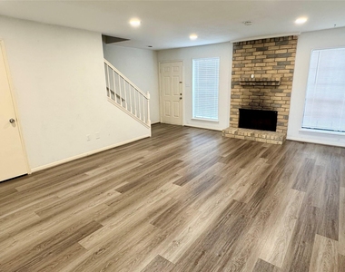 9901 Sharpcrest Street - Photo Thumbnail 3