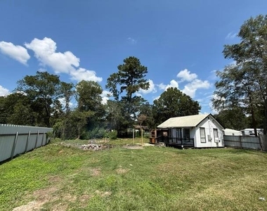 25775 Marella Drive - Photo Thumbnail 12
