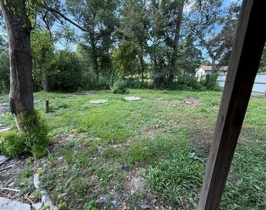 25775 Marella Drive - Photo Thumbnail 2