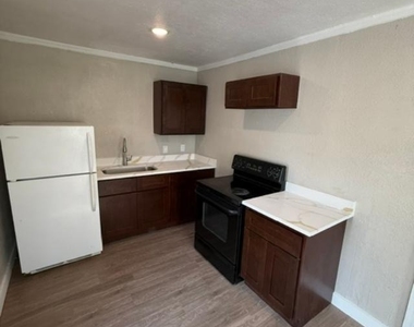 25775 Marella Drive - Photo Thumbnail 5
