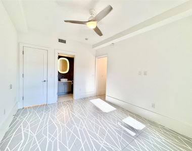 2201 Market Street - Photo Thumbnail 11