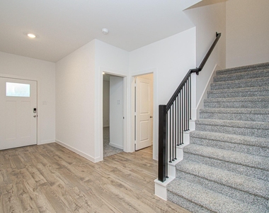 3411 Ashe Landing Drive - Photo Thumbnail 6