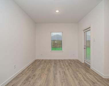 3411 Ashe Landing Drive - Photo Thumbnail 23