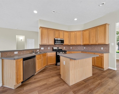 16719 Bishop Knoll Lane - Photo Thumbnail 22