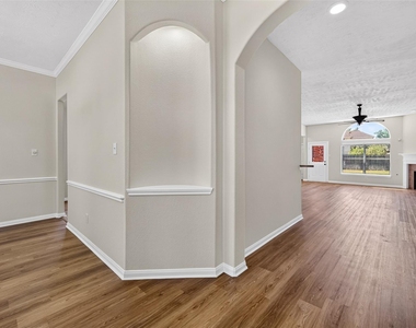 16719 Bishop Knoll Lane - Photo Thumbnail 10