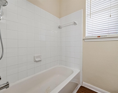 16719 Bishop Knoll Lane - Photo Thumbnail 33