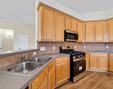 16719 Bishop Knoll Lane - Photo Thumbnail 23