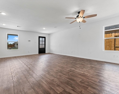 9915 Opal Stone Way - Photo Thumbnail 9