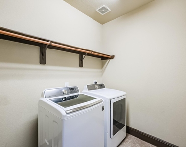 2606 Maverick Park Lane - Photo Thumbnail 19