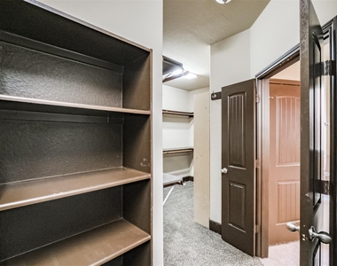 2606 Maverick Park Lane - Photo Thumbnail 29