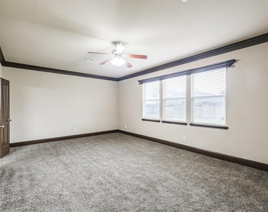 2606 Maverick Park Lane - Photo Thumbnail 20