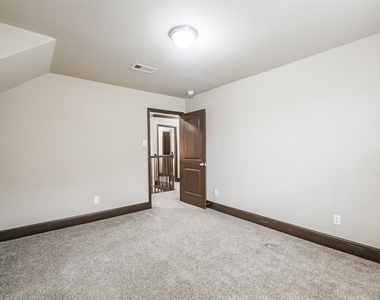 2606 Maverick Park Lane - Photo Thumbnail 35