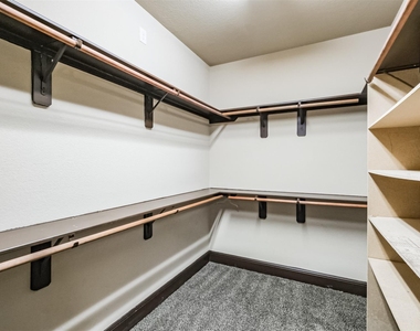 2606 Maverick Park Lane - Photo Thumbnail 28