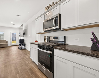 5411 Wyndham Ridge Lane - Photo Thumbnail 13