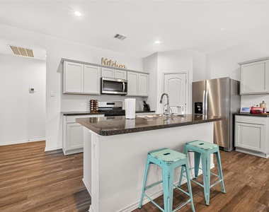 5411 Wyndham Ridge Lane - Photo Thumbnail 9