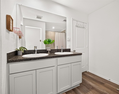5411 Wyndham Ridge Lane - Photo Thumbnail 24