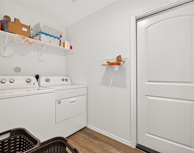 5411 Wyndham Ridge Lane - Photo Thumbnail 8