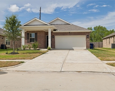 4419 Bay Vista Drive - Photo Thumbnail 1