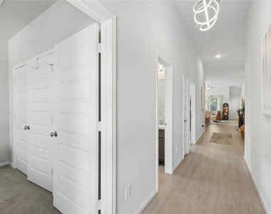 4419 Bay Vista Drive - Photo Thumbnail 4
