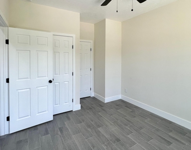 4315 Plaag - Photo Thumbnail 12