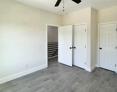 4315 Plaag - Photo Thumbnail 11