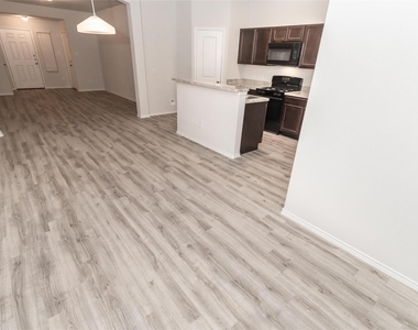 24330 Dolce Marina - Photo Thumbnail 4
