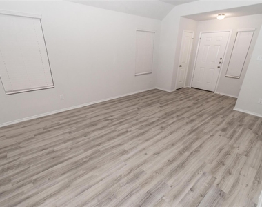 24330 Dolce Marina - Photo Thumbnail 7