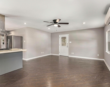 2902 Helberg Road - Photo Thumbnail 7