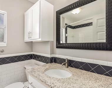 2902 Helberg Road - Photo Thumbnail 17