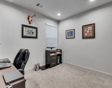 5702 Rucio Lane - Photo Thumbnail 22