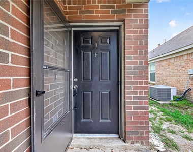 29347 Winton Wood Way - Photo Thumbnail 5