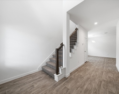 31638 Featherstone Trail - Photo Thumbnail 8
