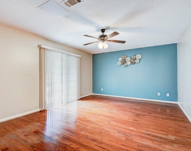 5503 Glenmere Lane - Photo Thumbnail 16