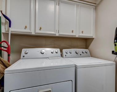 5503 Glenmere Lane - Photo Thumbnail 14