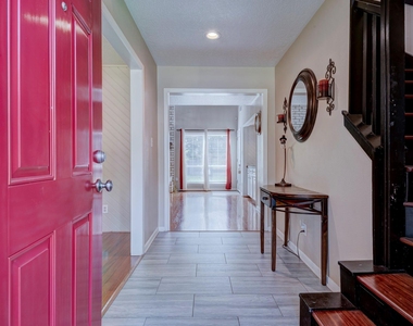 5503 Glenmere Lane - Photo Thumbnail 2