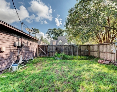 5503 Glenmere Lane - Photo Thumbnail 33