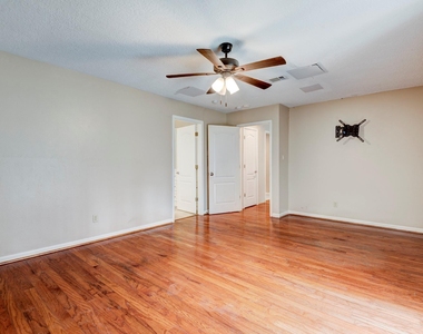5503 Glenmere Lane - Photo Thumbnail 17
