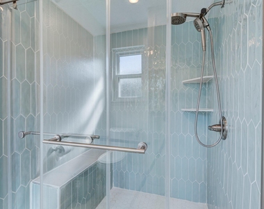 5503 Glenmere Lane - Photo Thumbnail 28
