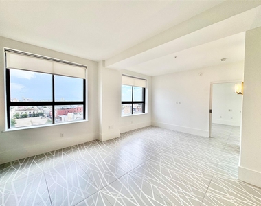 2201 Market Street - Photo Thumbnail 1