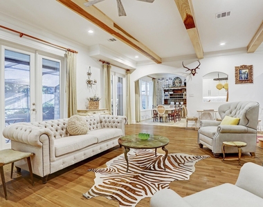 2629 University Boulevard - Photo Thumbnail 2