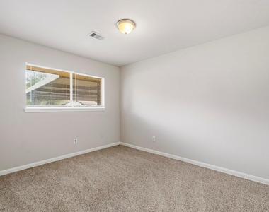 5239 Selinsky Road - Photo Thumbnail 10