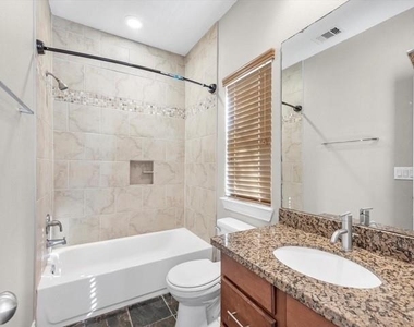 2505 Dallas - Photo Thumbnail 4
