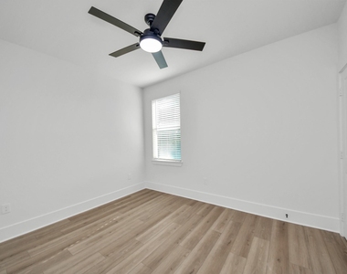 7907 Dandy Street - Photo Thumbnail 28