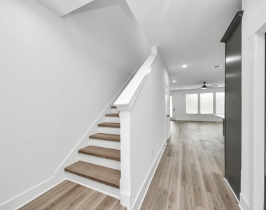 7907 Dandy Street - Photo Thumbnail 2