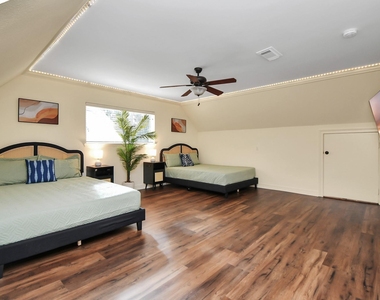 9606 Beverlyhill Street - Photo Thumbnail 30